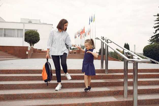 Airport Playgrounds for Kids: A Solo Parent's Guide
