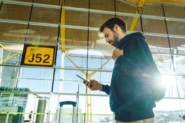 How the Istanbul Airport App helps you find chargers