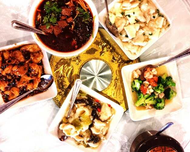 Istanbul's Meyhanes and Mezes: Where to Try Them and What to Eat