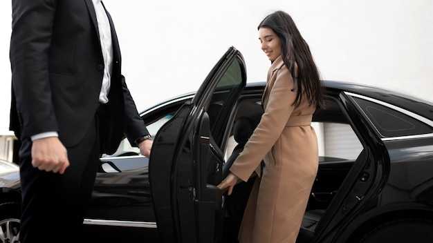 Istanbul Airport Transfer: Private Car & Shuttle Services