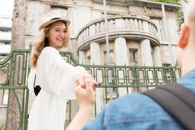 Best Times for Privacy and Signature Photography