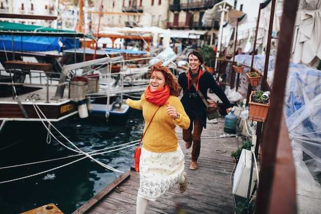 Grand Bazaar & Spice Market: Navigation Tips, Haggling Etiquette, and Time Management