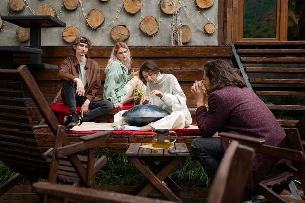 Notting Hill Turkey: Learn Turkish to Explore a Fascinating Culture and Practice English for Specific Purposes