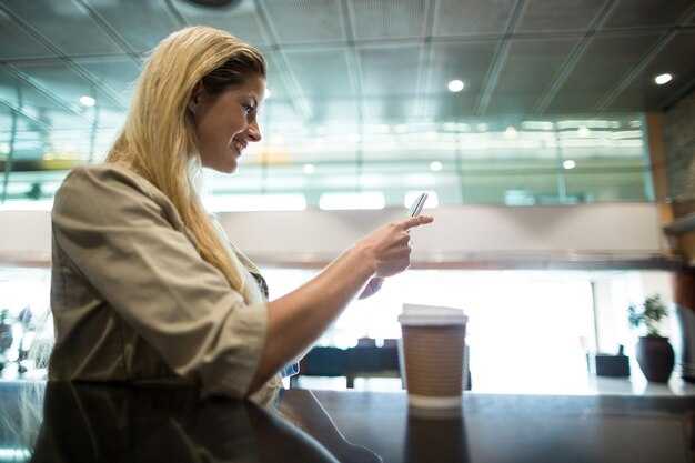 Choose and activate an iGA PASS Daily Package before surfing