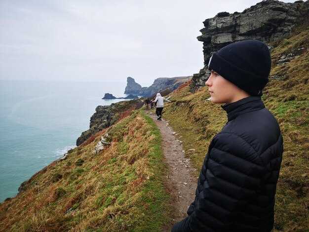 Walking Across New Zealand: A Long Way From Home — An Epic Island Trek