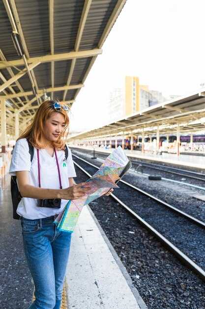 Getting there: routes from the city center and airport connections